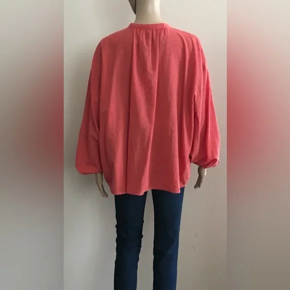 Universal Thread - Picture 3 of 3